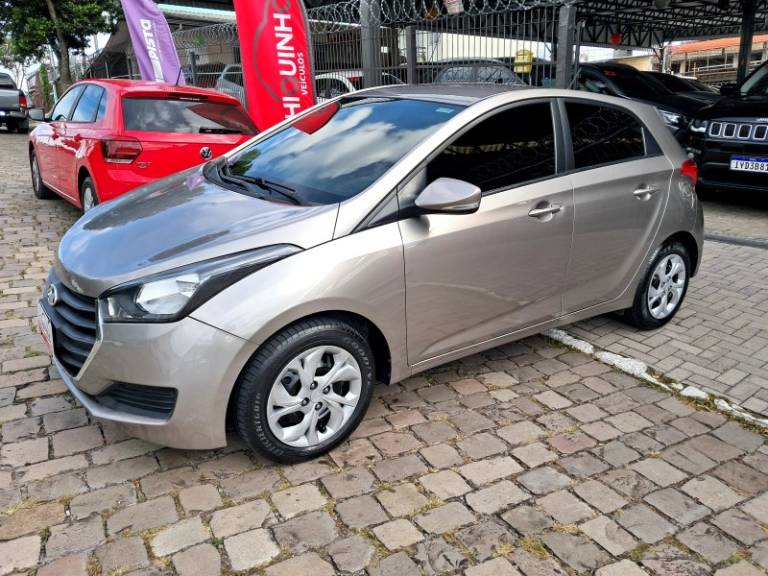 HYUNDAI - HB20 - 2016/2016 - Prata - R$ 49.900,00