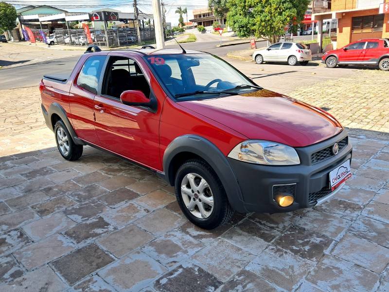 FIAT - STRADA - 2018/2019 - Vermelha - R$ 76.900,00