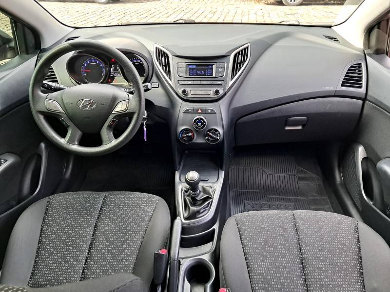HYUNDAI - HB20 - 2016/2016 - Prata - R$ 49.900,00