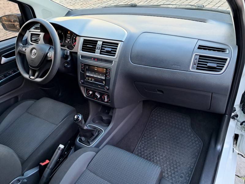 VOLKSWAGEN - FOX - 2019/2020 - Branca - R$ 64.900,00