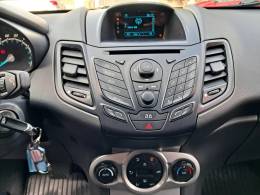 FORD - FIESTA - 2017/2017 - Branca - R$ 54.900,00