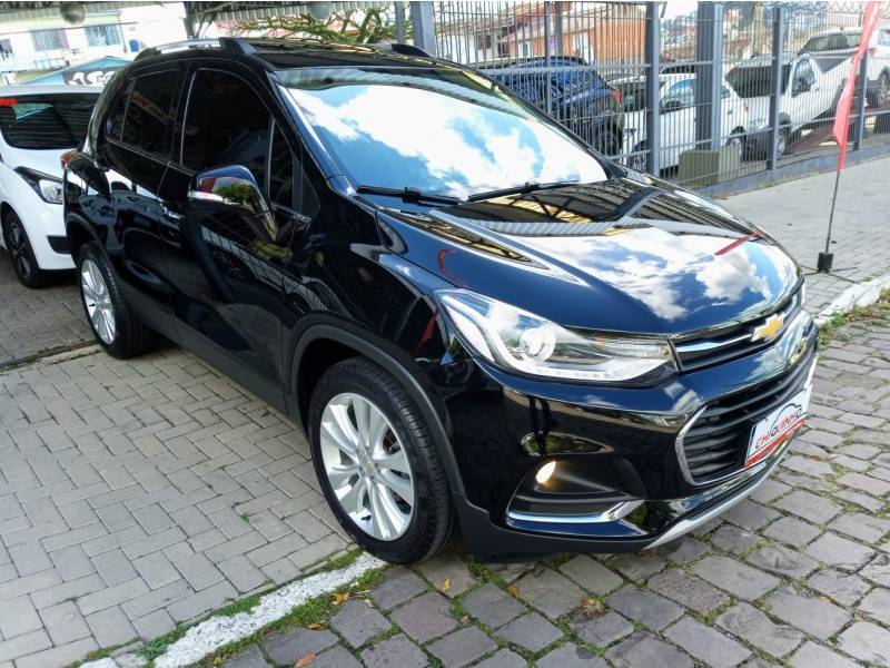 CHEVROLET - TRACKER - 2018/2018 - Preta - R$ 95.900,00
