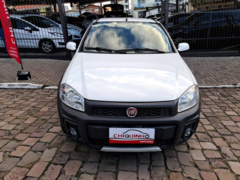 FIAT - STRADA - 2018/2019 - Branca - R$ 76.900,00
