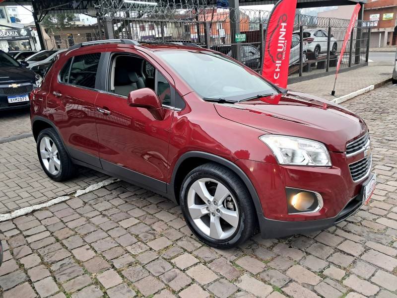 CHEVROLET - TRACKER - 2013/2014 - Vermelha - R$ 72.900,00