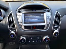 HYUNDAI - IX35 - 2013/2014 - Preta - R$ 72.900,00