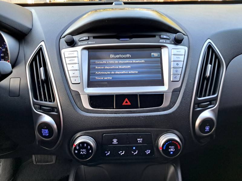 HYUNDAI - IX35 - 2013/2014 - Preta - R$ 72.900,00