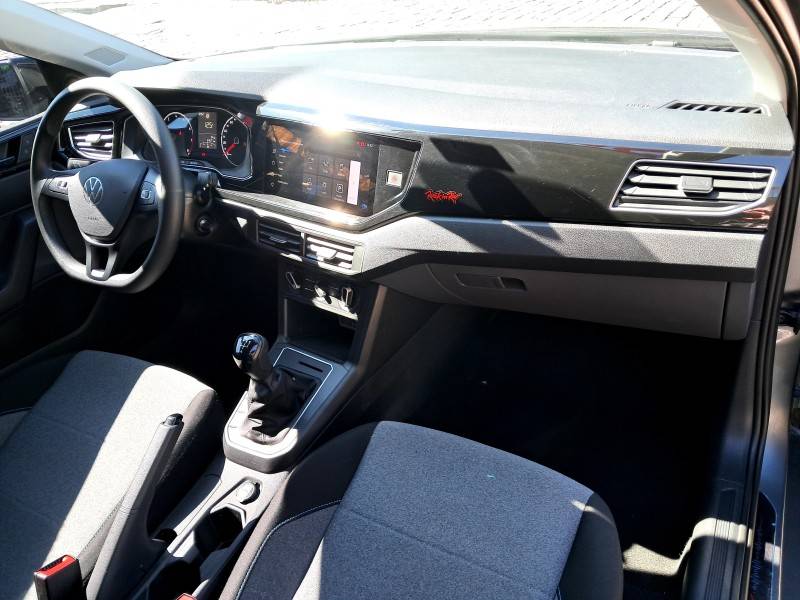 VOLKSWAGEN - POLO - 2024/2025 - Cinza - R$ 83.900,00