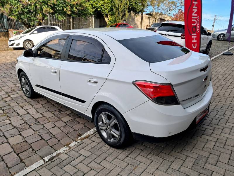 CHEVROLET - PRISMA - 2015/2015 - Branca - R$ 58.900,00
