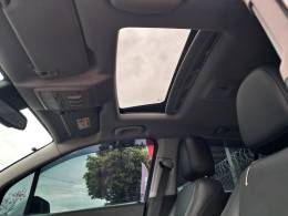 CHEVROLET - TRACKER - 2019/2019 - Branca - R$ 95.900,00