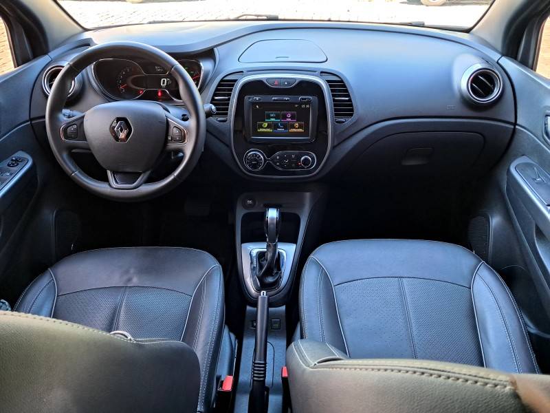 RENAULT - CAPTUR - 2020/2021 - Cinza - R$ 87.900,00