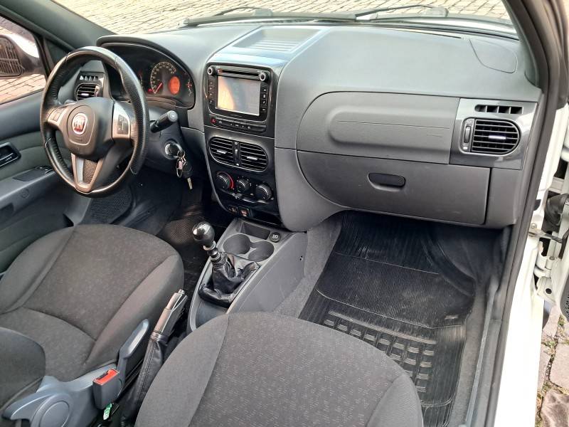 FIAT - STRADA - 2018/2019 - Branca - R$ 76.900,00