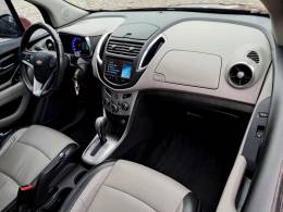 CHEVROLET - TRACKER - 2013/2014 - Vermelha - R$ 72.900,00