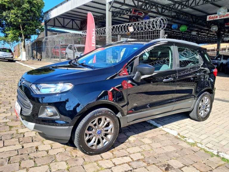 FORD - ECOSPORT - 2012/2013 - Preta - R$ 56.900,00
