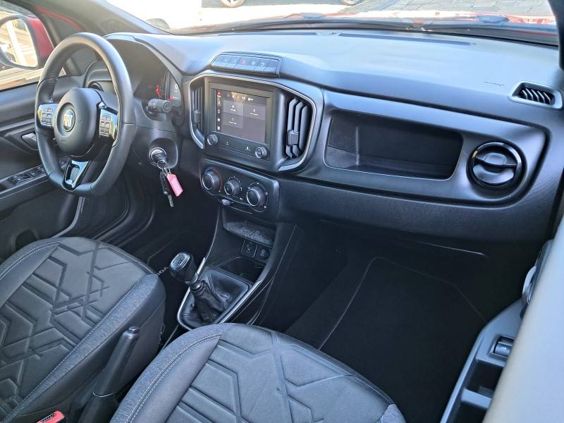 FIAT - STRADA - 2021/2021 - Vermelha - R$ 99.900,00