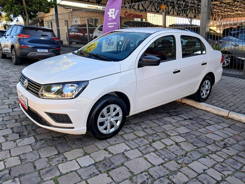 VOLKSWAGEN - VOYAGE - 2022/2023 - Branca - R$ 62.900,00