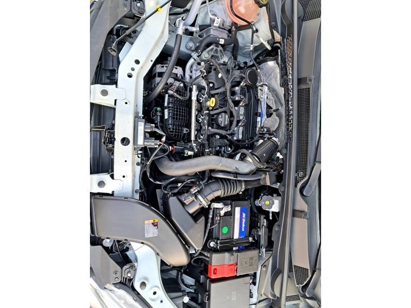 CHEVROLET - ONIX - 2022/2023 - Prata - R$ 89.900,00