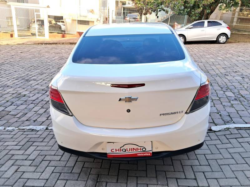 CHEVROLET - PRISMA - 2013/2014 - Branca - R$ 49.900,00