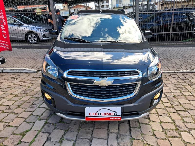 CHEVROLET - SPIN - 2015/2016 - Preta - R$ 64.900,00