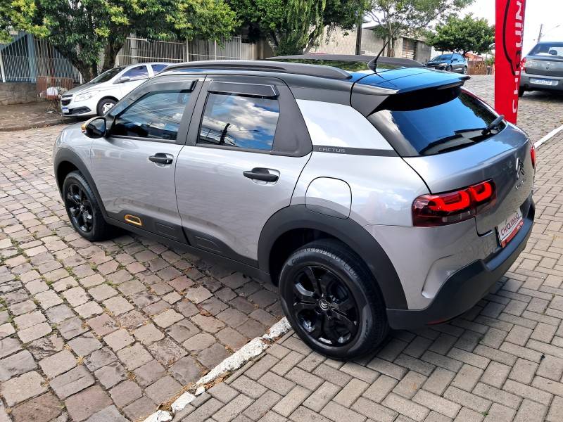 CITROËN - C4 CACTUS - 2021/2022 - Prata - R$ 81.900,00