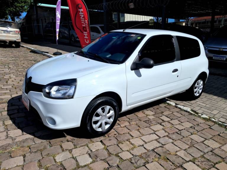 RENAULT - CLIO - 2013/2014 - Branca - R$ 24.900,00