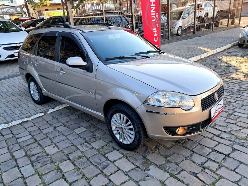 FIAT - PALIO - 2011/2012 - Bege - R$ 36.900,00