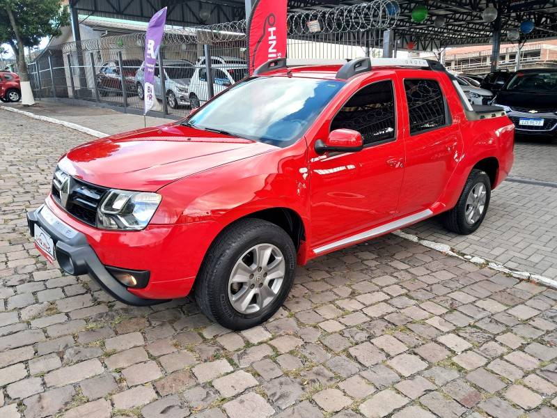 RENAULT - DUSTER OROCH - 2018/2018 - Vermelha - R$ 82.900,00