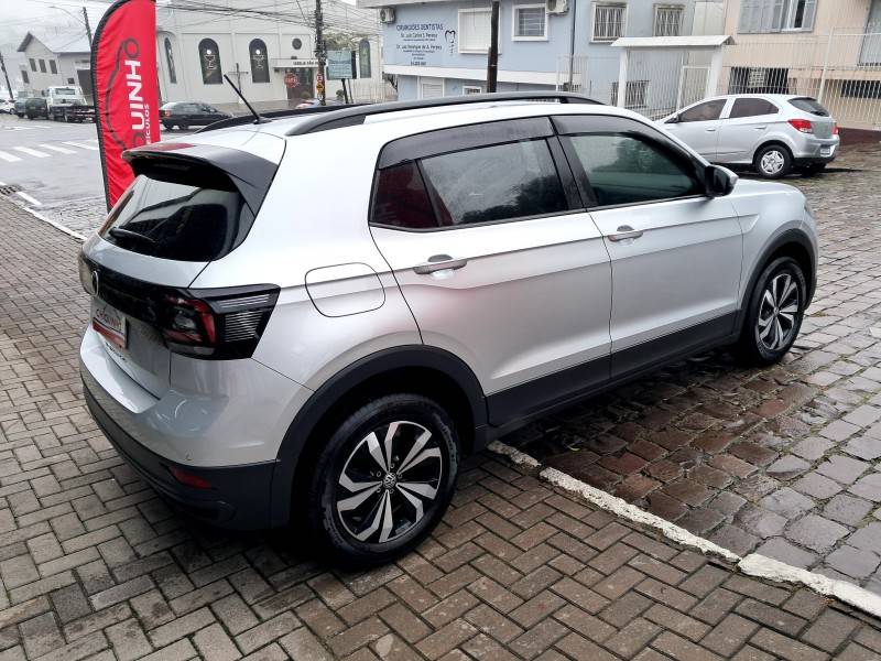 VOLKSWAGEN - T-CROSS - 2022/2022 - Prata - R$ 99.900,00