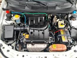 FIAT - SIENA - 2015/2015 - Branca - R$ 39.900,00