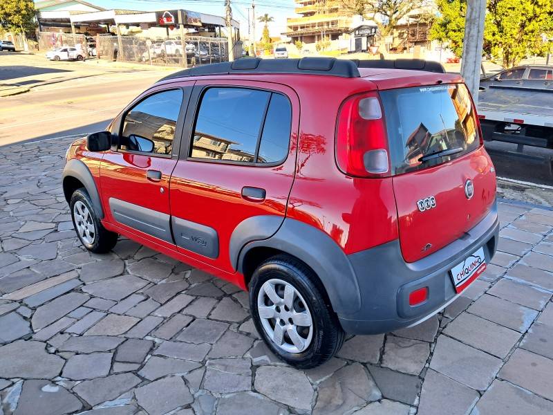 FIAT - UNO - 2011/2012 - Vermelha - R$ 34.900,00