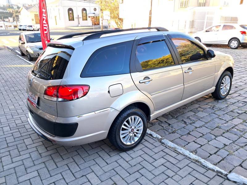 FIAT - PALIO - 2011/2012 - Bege - R$ 36.900,00