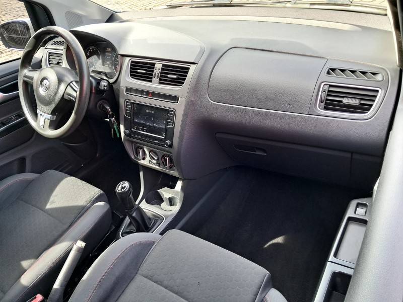 VOLKSWAGEN - SPACE CROSS - 2013/2014 - Branca - R$ 54.900,00