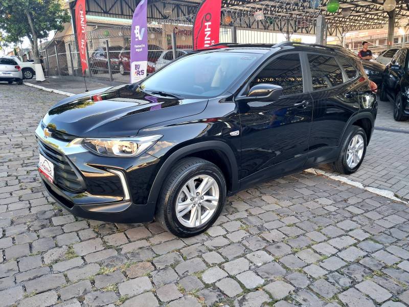 CHEVROLET - TRACKER - 2022/2023 - Preta - R$ 105.900,00