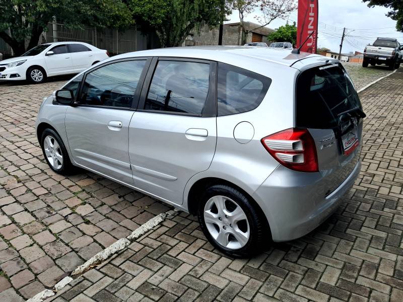 HONDA - FIT - 2010/2010 - Prata - R$ 42.900,00