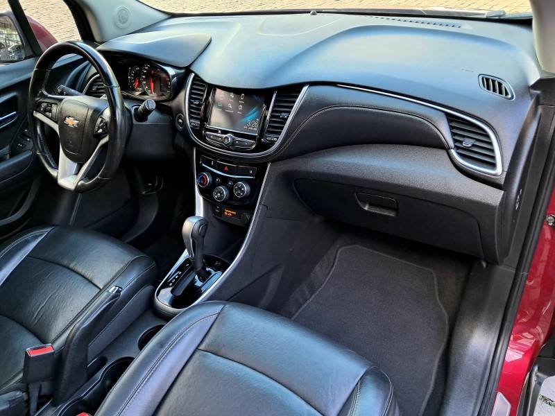 CHEVROLET - TRACKER - 2018/2018 - Vermelha - R$ 95.900,00