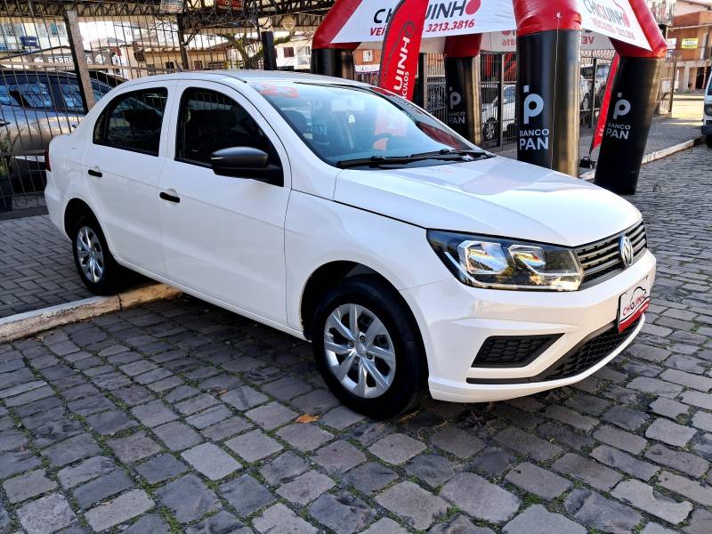VOLKSWAGEN - VOYAGE - 2022/2023 - Branca - R$ 62.900,00