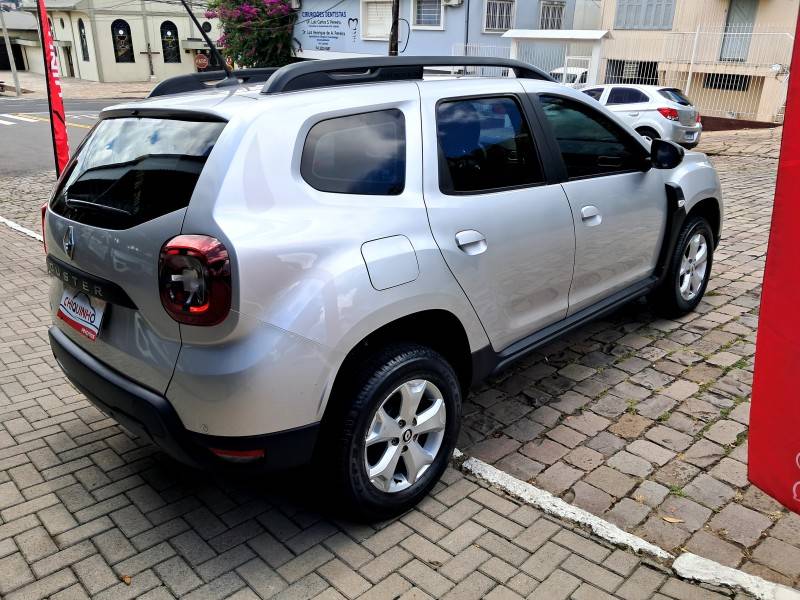 RENAULT - DUSTER - 2021/2022 - Prata - R$ 93.900,00