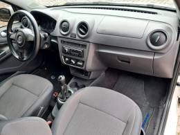 VOLKSWAGEN - VOYAGE - 2013/2014 - Branca - R$ 42.900,00