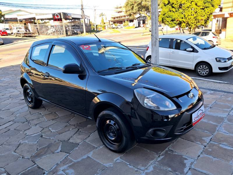 FORD - KA - 2011/2012 - Preta - R$ 25.900,00