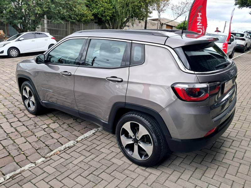 JEEP - COMPASS - 2018/2018 - Cinza - R$ 94.900,00