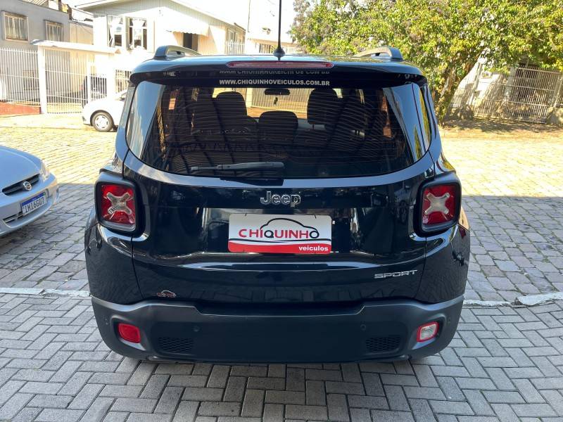 JEEP - RENEGADE - 2017/2018 - Preta - R$ 73.900,00