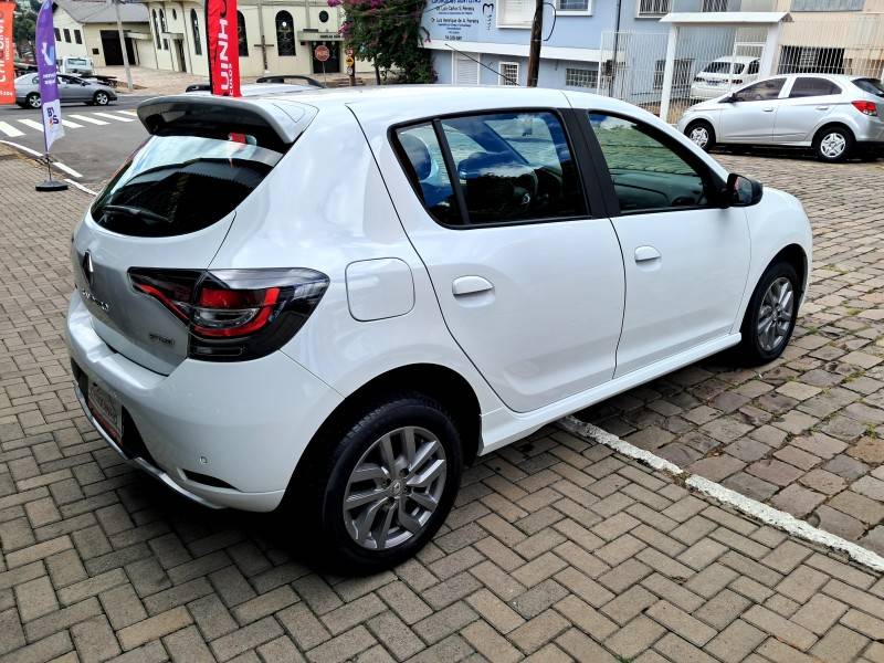 RENAULT - SANDERO - 2020/2021 - Branca - R$ 59.900,00