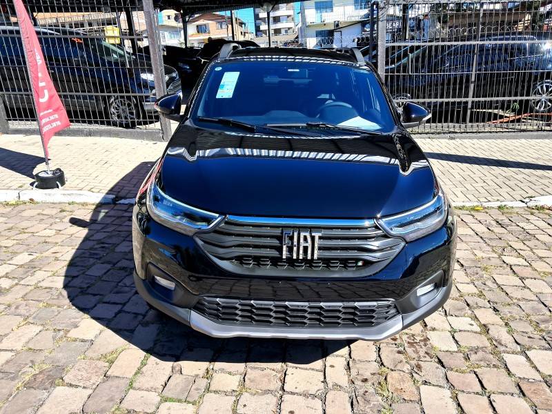 FIAT - STRADA - 2025/2025 - Preta - R$ 134.990,00