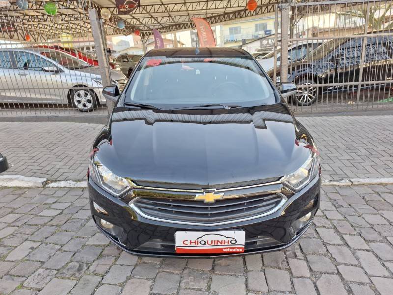 CHEVROLET - ONIX - 2018/2018 - Preta - R$ 69.900,00