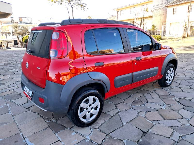 FIAT - UNO - 2011/2012 - Vermelha - R$ 34.900,00