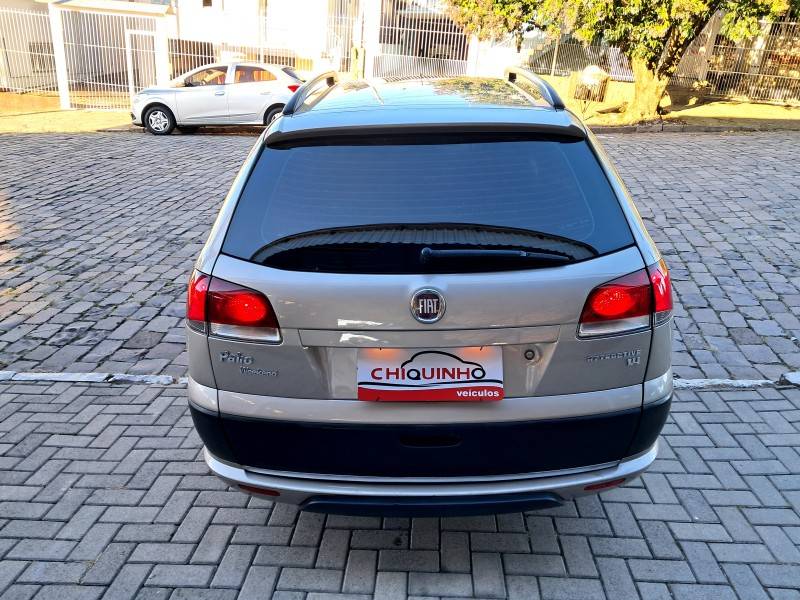 FIAT - PALIO - 2011/2012 - Bege - R$ 36.900,00