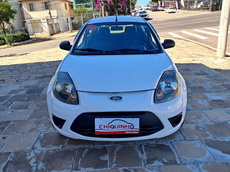 FORD - KA - 2012/2013 - Branca - R$ 26.900,00