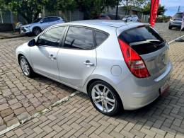 HYUNDAI - I30 - 2010/2011 - Prata - R$ 43.900,00