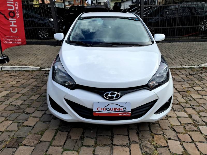 HYUNDAI - HB20S - 2015/2015 - Branca - R$ 55.900,00