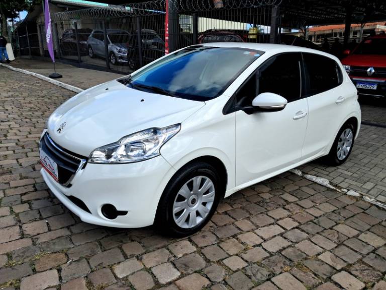 PEUGEOT - 208 - 2014/2014 - Branca - R$ 39.900,00