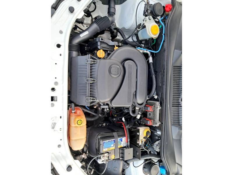 FIAT - STRADA - 2018/2019 - Branca - R$ 76.900,00